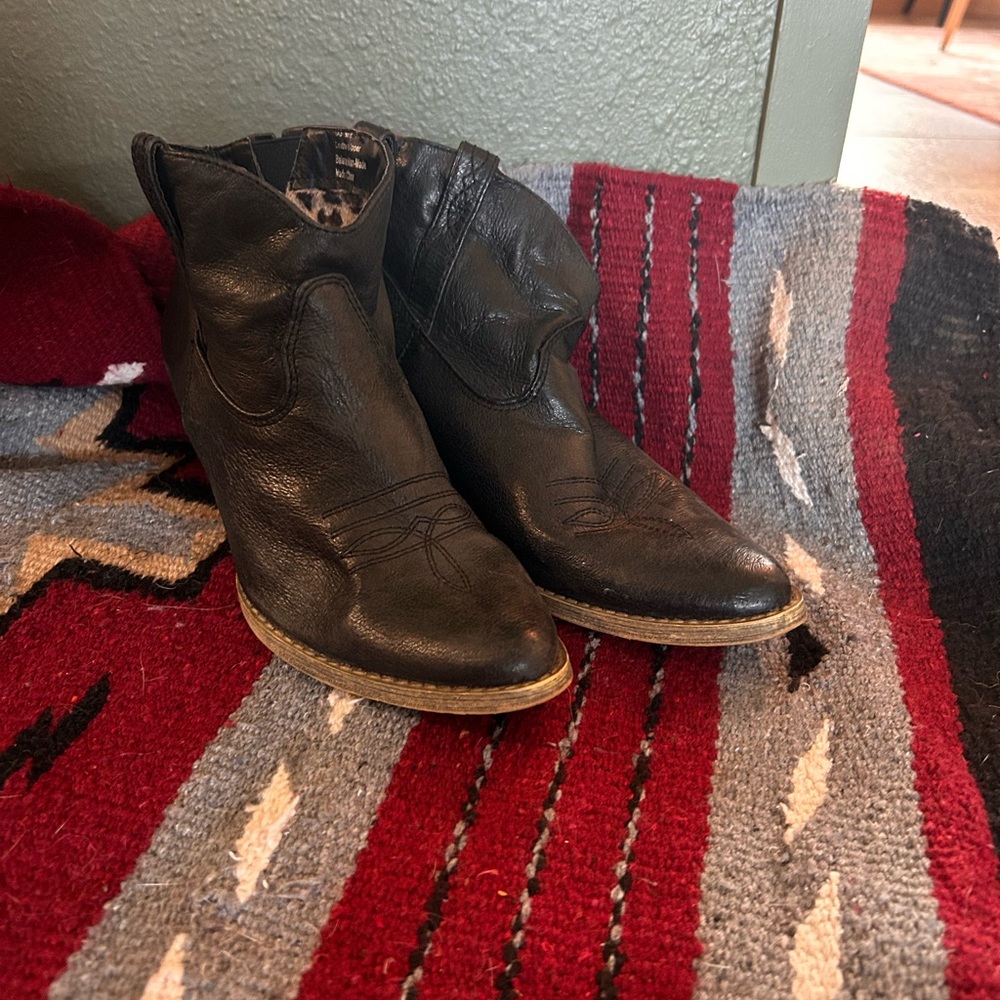 Very Volatile Black Leather Ankle Booties